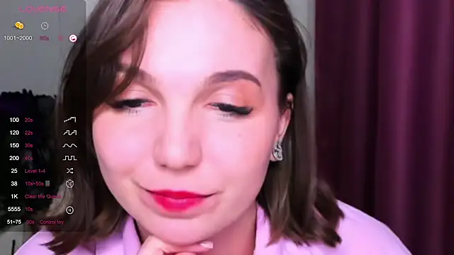 KindHazelHere  online show from 03.10.25