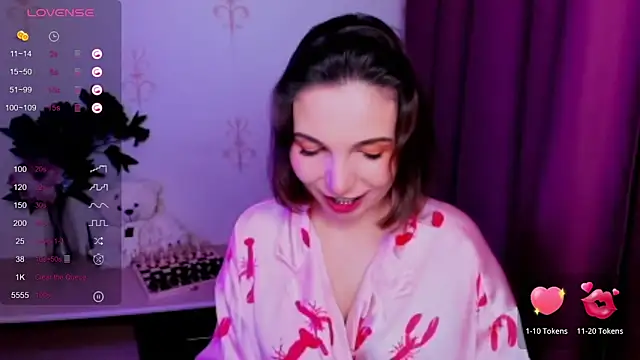 KindHazelHere  online show from 11.25.25