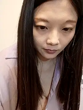 Snapshot of Lu_Nana chatting on 03.18.25 Lu Nana online show from 03.18.25