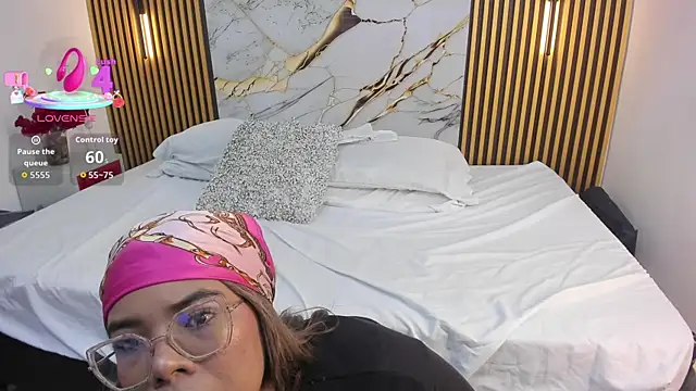  nickypurple  online show from 11.02.25