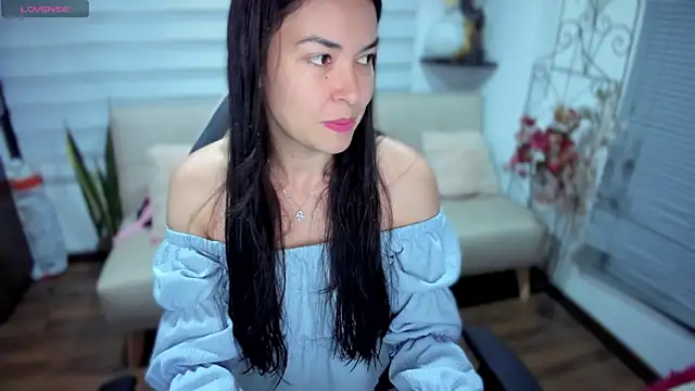 Lunlunera online show from 12.21.25