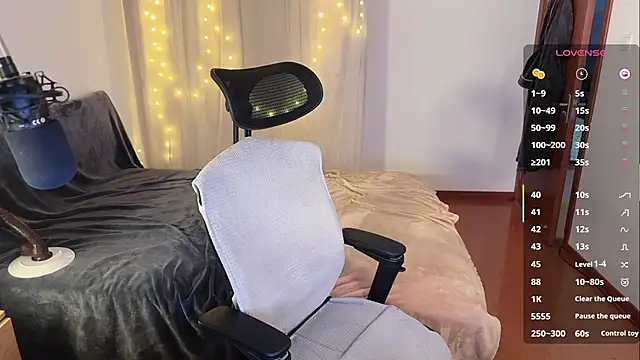 Snapshot of liliwang03 chatting on 01.19.26 liliwang03 online show from 01.19.26