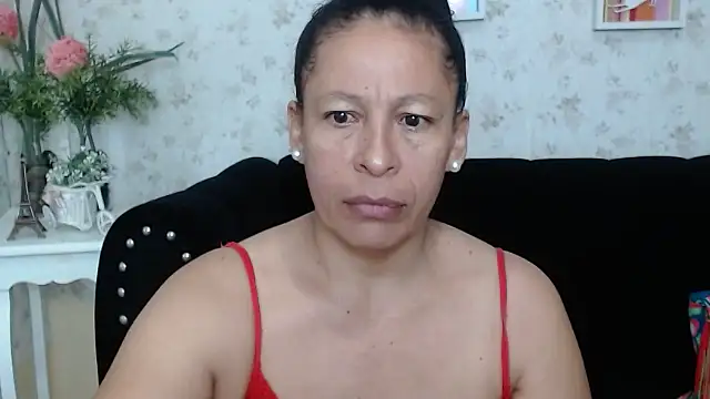 mature martina online show from 02.22.25