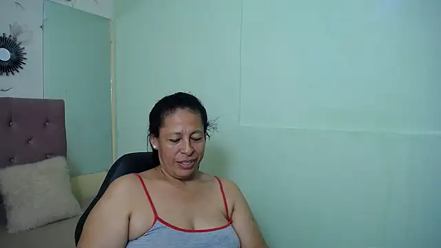 mature martina online show from 03.01.25