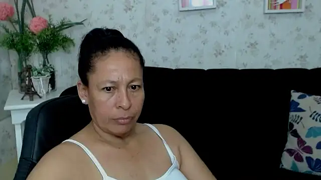 mature martina online show from 03.08.25