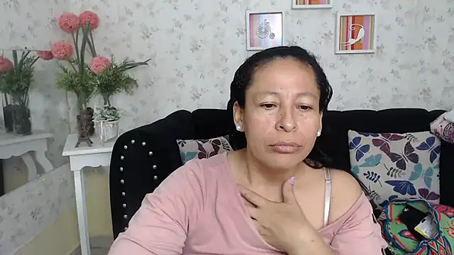 mature martina online show from 03.13.25