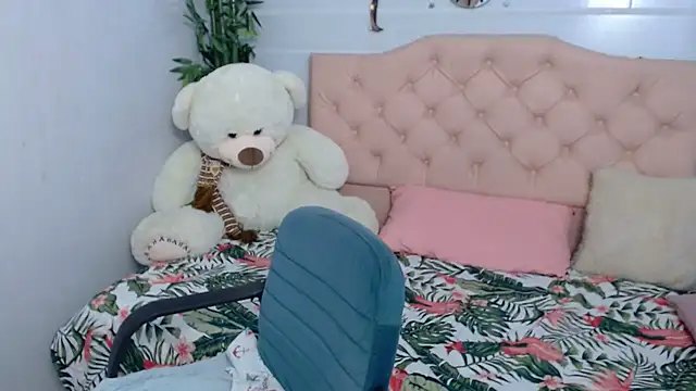 mature martina online show from 09.15.25