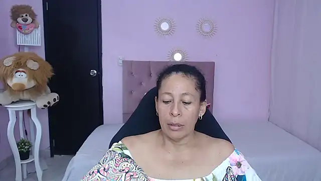mature martina online show from 03.14.26