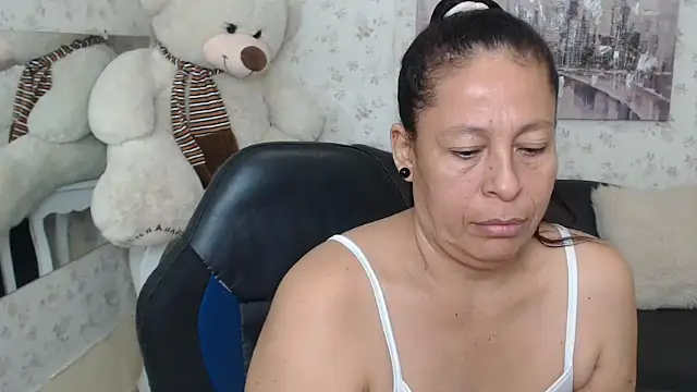 mature martina online show from 05.08.26