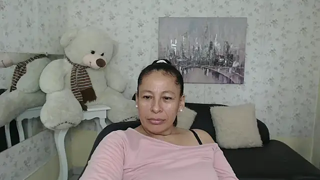 mature martina online show from 05.13.26