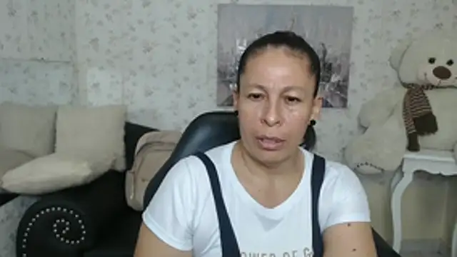 mature martina online show from 06.01.26