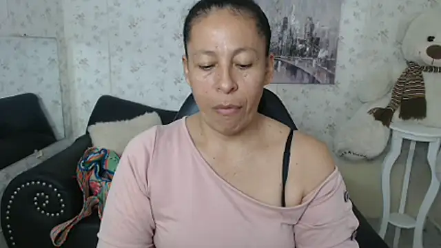 mature martina online show from 06.18.26
