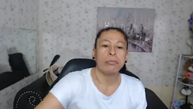 mature martina online show from 07.06.26