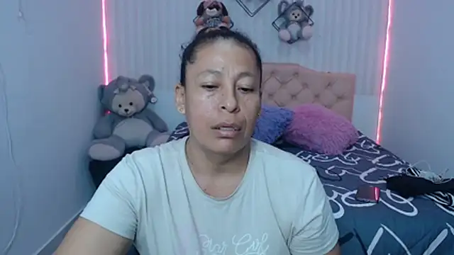 mature martina online show from 07.27.26