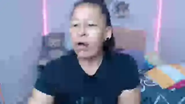 mature martina online show from 08.01.26