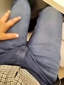 Snapshot of Gurjjerlund chatting on 03.08.25 Gurjjerlund online show from 03.08.25