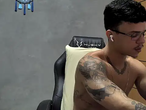 Gust027 online show from 04.21.26