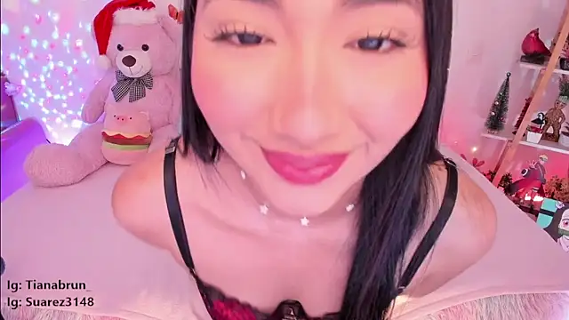 Zara uwu  online show from 01.06.25