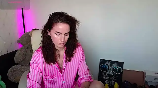 xx adrihanna xx online show from 02.05.25