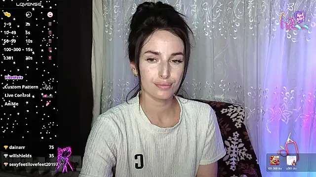 Snapshot of xx_adrihanna_xx chatting on 05.08.26 xx adrihanna xx online show from 05.08.26