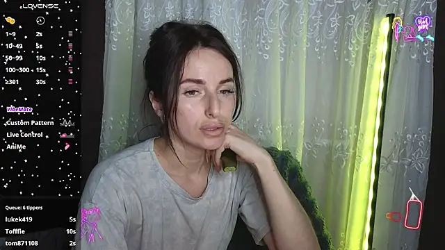 Snapshot of xx_adrihanna_xx chatting on 05.09.26 xx adrihanna xx online show from 05.09.26
