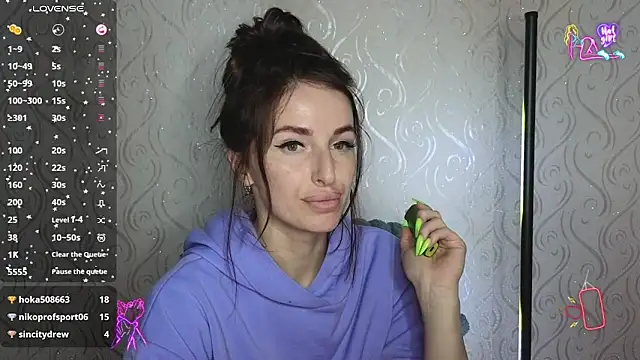 Snapshot of xx_adrihanna_xx chatting on 05.12.26 xx adrihanna xx online show from 05.12.26