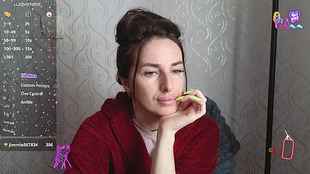 Snapshot of xx_adrihanna_xx chatting on 05.13.26 xx adrihanna xx online show from 05.13.26