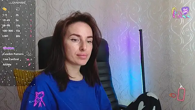 Snapshot of xx_adrihanna_xx chatting on 05.31.26 xx adrihanna xx online show from 05.31.26