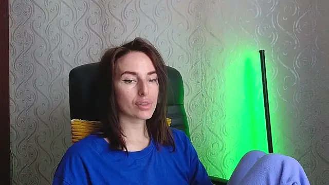 Snapshot of xx_adrihanna_xx chatting on 06.01.26 xx adrihanna xx online show from 06.01.26