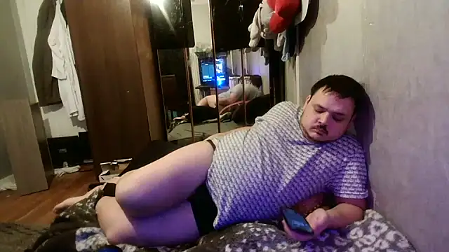 Snapshot of Bebemickey75 chatting on 02.24.25 Bebemickey75 online show from 02.24.25