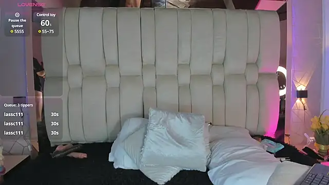 Snapshot of AbbieEdmond chatting on 03.09.25 AbbieEdmond online show from 03.09.25