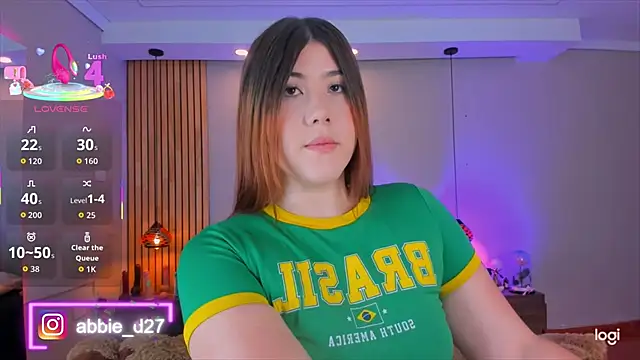 Snapshot of AbbieEdmond chatting on 09.19.25 AbbieEdmond online show from 09.19.25