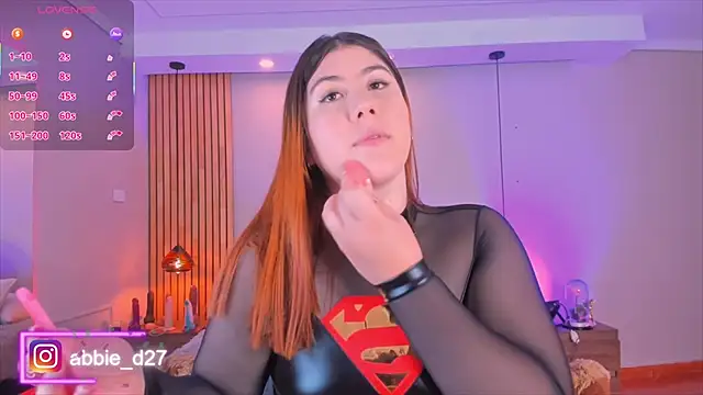 Snapshot of AbbieEdmond chatting on 10.15.25 AbbieEdmond online show from 10.15.25