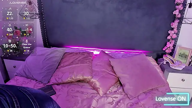 Snapshot of AmyMasson chatting on 12.03.25 AmyMasson online show from 12.03.25