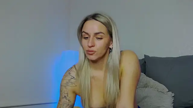 SofiJames online show from 11.05.25