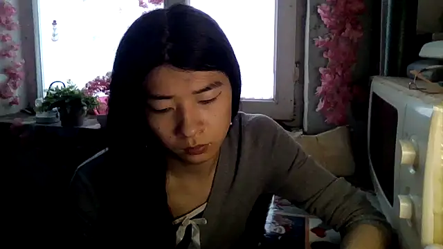 CarlyJoy online show from 02.02.26