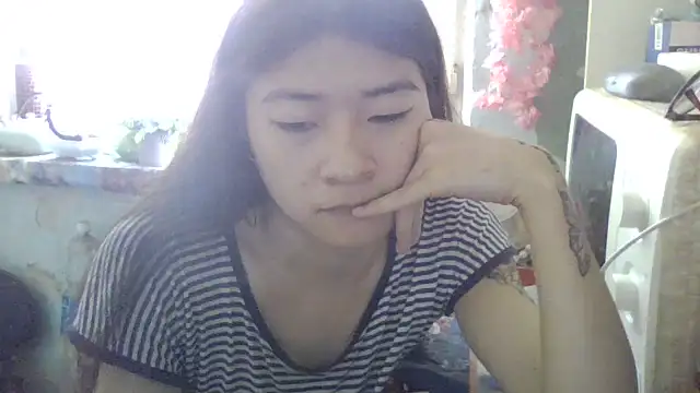 CarlyJoy online show from 06.23.26
