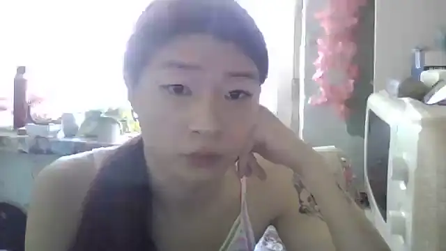 CarlyJoy online show from 07.08.26