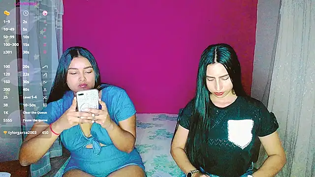 Snapshot of violeta_rous chatting on 01.22.25 violeta rous online show from 01.22.25