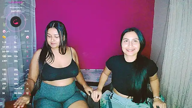 Snapshot of violeta_rous chatting on 02.17.25 violeta rous online show from 02.17.25