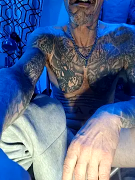 deepstroker42071 online show from 11.23.25