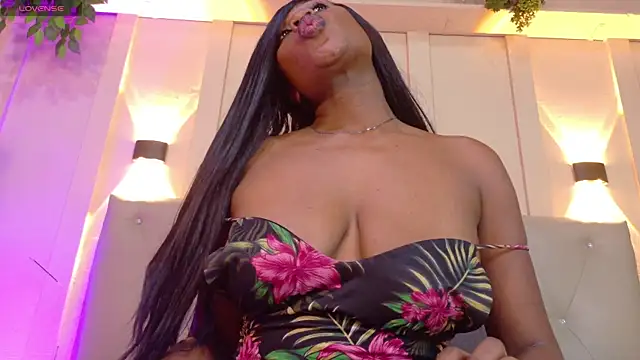 sofiaa ebony online show from 10.04.25