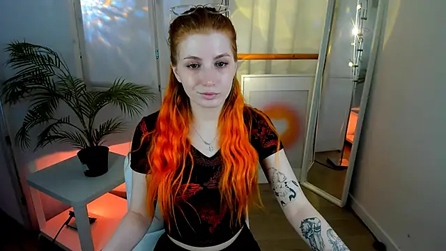 Mira  Blush online show from 02.28.25