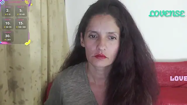 Snapshot of catalina_duran1 chatting on 10.27.25 catalina duran1 online show from 10.27.25