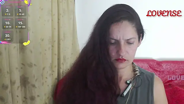 Snapshot of catalina_duran1 chatting on 10.30.25 catalina duran1 online show from 10.30.25