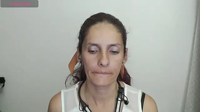 Snapshot of catalina_duran1 chatting on 06.21.26 catalina duran1 online show from 06.21.26