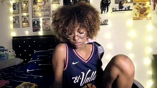 Snapshot of Cristal_Jonas@xh chatting on 10.25.25 Cristal Jonasxh online show from 10.25.25