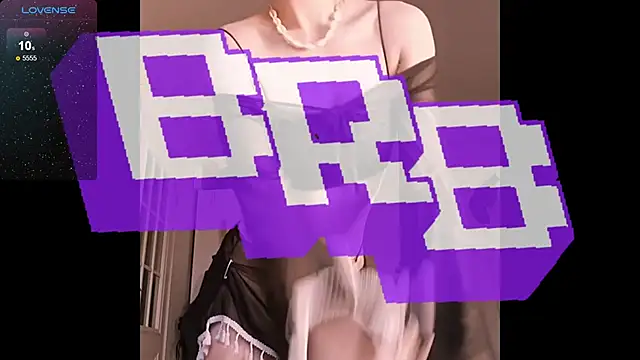 Snapshot of Sunny_Mouse_ chatting on 01.14.25 Sunny Mouse online show from 01.14.25