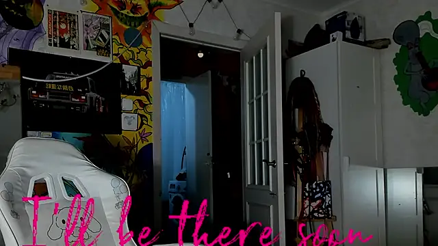 Snapshot of Sunny_Mouse_ chatting on 09.16.25 Sunny Mouse online show from 09.16.25