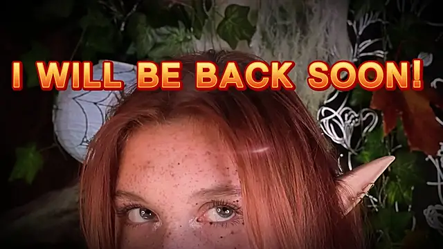 Snapshot of Sunny_Mouse_ chatting on 10.28.25 Sunny Mouse online show from 10.28.25